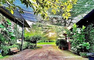 Petak Padin Cottage by The Pool, Kepala Batas Penang