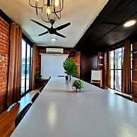 Petak Padin Cottage by The Pool, Kepala Batas Penang