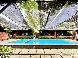 Petak Padin Cottage by The Pool, Kepala Batas Penang