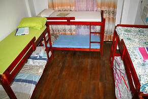 8th Street Guesthouse Sto Nino Cebu - Hostel