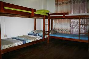 8th Street Guesthouse Sto Nino Cebu - Hostel