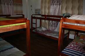 8th Street Guesthouse Sto Nino Cebu - Hostel
