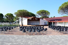 Club Del Sole Marina Julia Family Collection