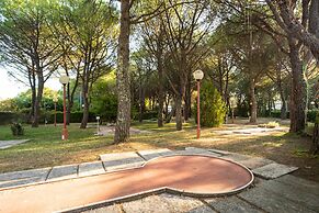 Club Del Sole Marina Julia Family Collection