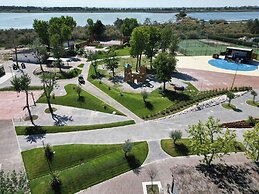 Club Del Sole Spina Family Collection