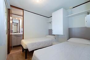 Club Del Sole Spina Family Collection