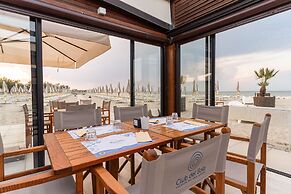 Club Del Sole Spina Family Collection
