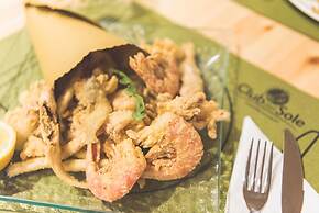 Club Del Sole Spina Family Collection