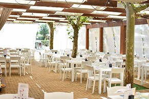 Club Del Sole Spina Family Collection