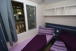 Club Del Sole Spina Family Collection