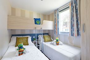 Club Del Sole Spina Family Collection