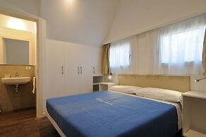 Club Del Sole Spina Family Collection