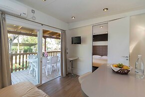 Club Del Sole Spina Family Collection