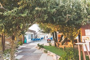 Club Del Sole Spina Family Collection