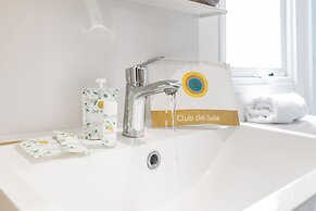 Club Del Sole Spina Family Collection