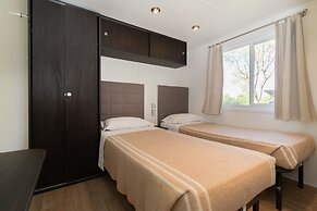 Club Del Sole Spina Family Collection