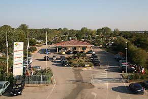 Club Del Sole Spina Family Collection