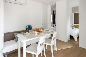 Club Del Sole Spina Family Collection
