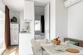 Club Del Sole Spina Family Collection