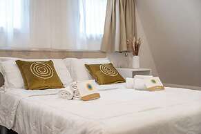 Club Del Sole Spina Family Collection
