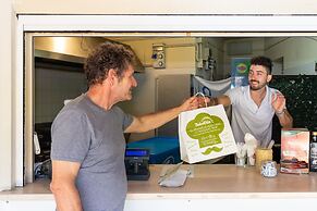 Club Del Sole Spina Family Collection