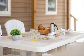 Club Del Sole Spina Family Collection