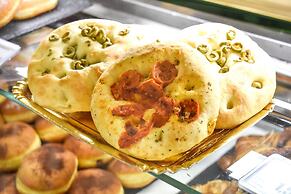 Club Del Sole Adriano Family Collection