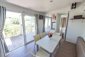 Club Del Sole Stork Family Collection