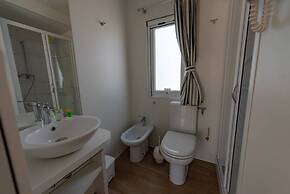 Club Del Sole Stork Family Collection