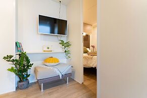 Club Del Sole Stork Family Collection