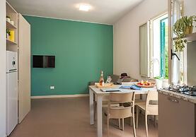 Club Del Sole Stork Family Collection