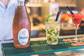 Club Del Sole Stork Family Collection