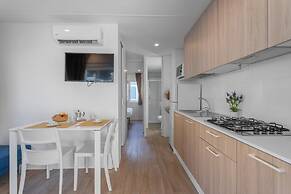 Club Del Sole Stork Family Collection