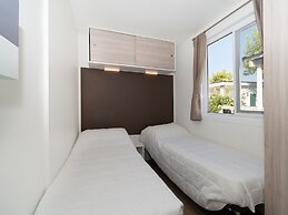 Club Del Sole Stork Family Collection