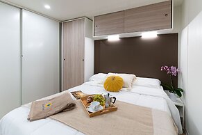 Club Del Sole Stork Family Collection