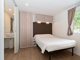 Club Del Sole Stork Family Collection