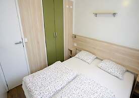 Club Del Sole Stork Family Collection