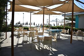 Club Del Sole Stork Family Collection