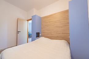 Club Del Sole Stork Family Collection