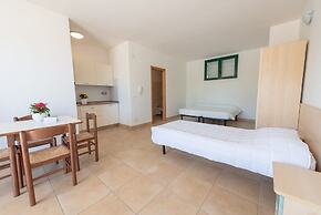 Club Del Sole Stork Family Collection