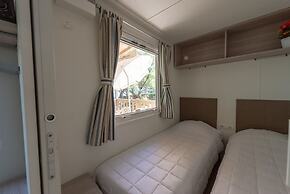 Club Del Sole Stork Family Collection