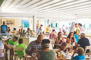 Club Del Sole Stork Family Collection