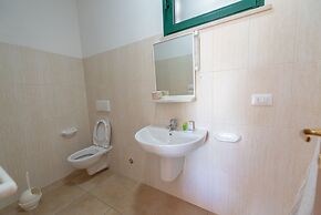 Club Del Sole Stork Family Collection