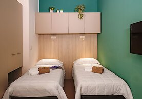 Club Del Sole Stork Family Collection