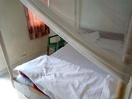 Queens Village Hotel