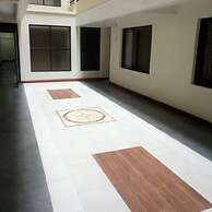 Skyline Hotel & Suites