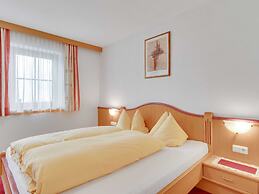 Quaint Apartment in Hainzenberg near Horbergbahn