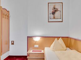 Quaint Apartment in Hainzenberg near Horbergbahn