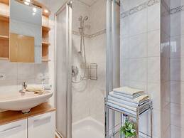 Quaint Apartment in Hainzenberg near Horbergbahn