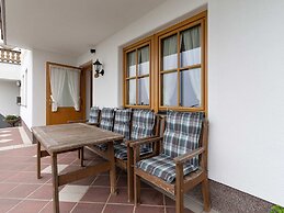 Quaint Apartment in Hainzenberg near Horbergbahn